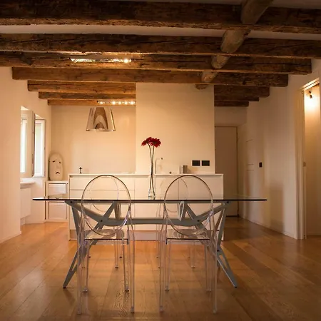 Apartment Dietro Le Quinte