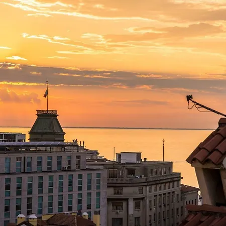 Dietro Le Quinte * Trieste